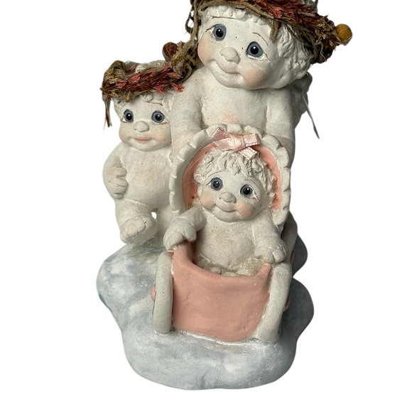 Dreamsicles Collectables Exclusive Vintage Sunday Stroll 1991 Figurine Used - Picture 2 of 6